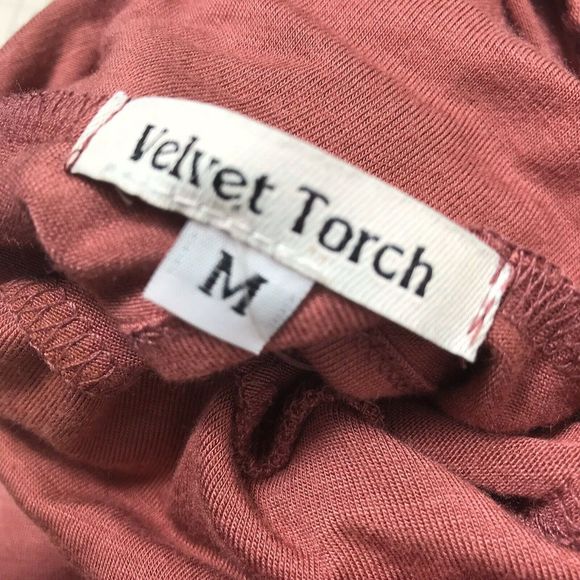 Velvet Torch Bodysuit Medium Mockneck Mauve - Picture 3 of 8